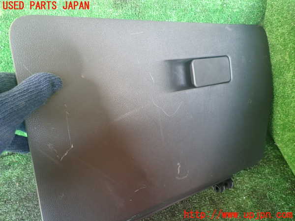1UPJ-9237117516]GR86(BRZ)(ZN8)グローブボックス1 中古_2