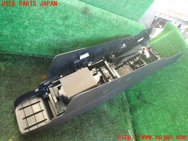 1UPJ-9237117540]GR86(BRZ)(ZN8)センターコンソール 中古_4