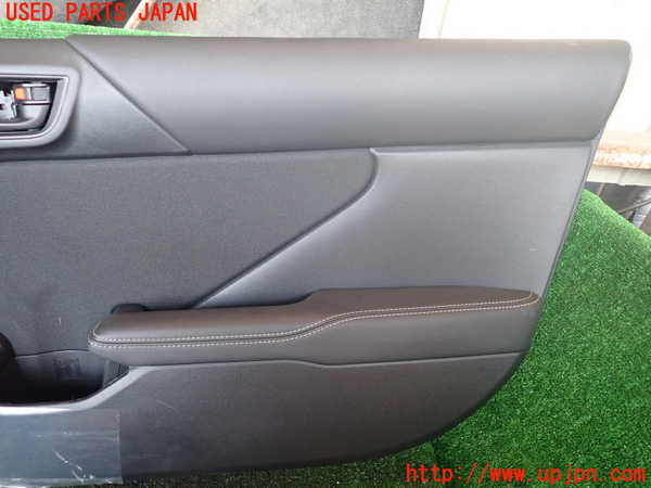 1UPJ-9237111234]GR86(BRZ)(ZN8)右ドア内張り 中古_3