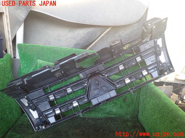 1UPJ-9237121050]パジェロ(V98W)ラジエターグリル 中古_3