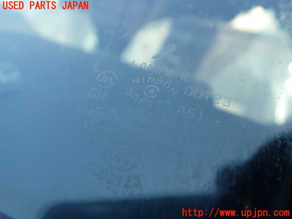 1UPJ-9237121195]パジェロ(V98W)フロントガラス 中古 NSG_3