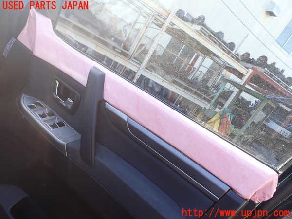 1UPJ-9237121230]パジェロ(V98W)右前ドア 中古 AGC_4