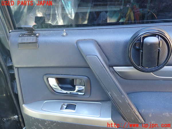 1UPJ-9237121290]パジェロ(V98W)右後ドア 中古 AGC M2L3 43R-00150_4