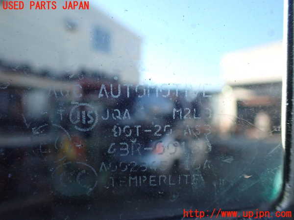 1UPJ-9237121290]パジェロ(V98W)右後ドア 中古 AGC M2L3 43R-00150_5