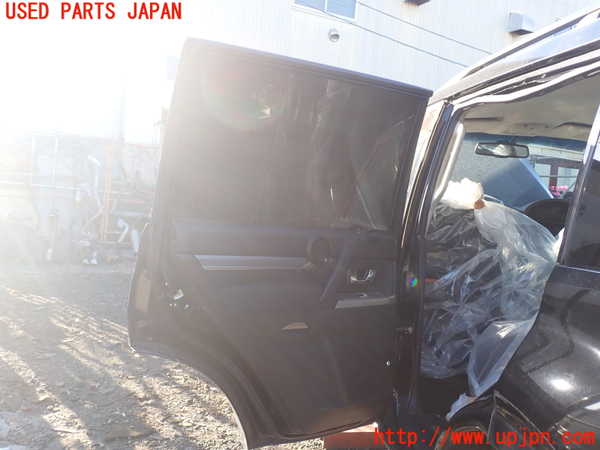 1UPJ-9237121320]パジェロ(V98W)左後ドア 中古 AGC M2L3 43R-00150_3