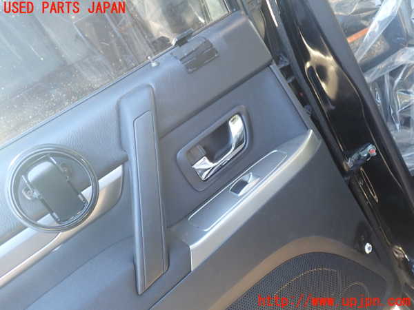 1UPJ-9237121320]パジェロ(V98W)左後ドア 中古 AGC M2L3 43R-00150_4