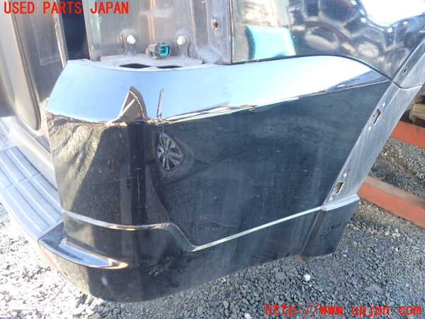 1UPJ-9237121610]パジェロ(V98W)リアバンパー 中古_2