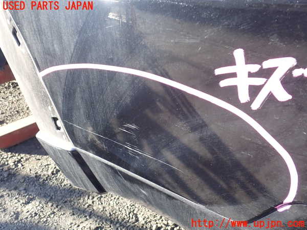 1UPJ-9237121610]パジェロ(V98W)リアバンパー 中古_4