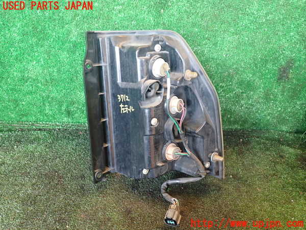 1UPJ-9237121536]パジェロ(V98W)左テールランプ 中古_3