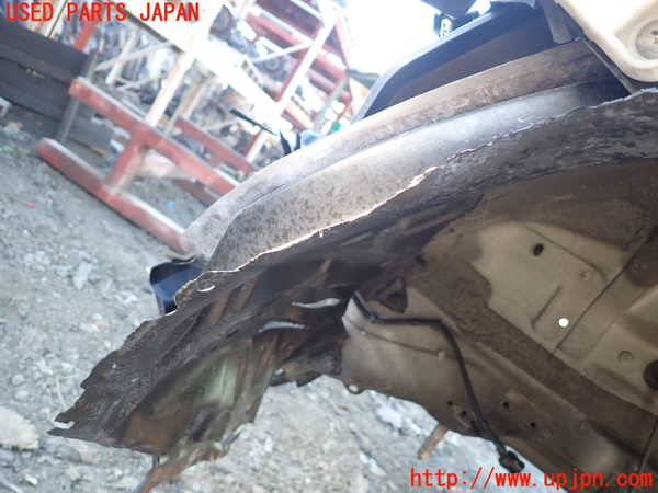 1UPJ-9237121092]パジェロ(V98W)左前フェンダーライナー 中古_3