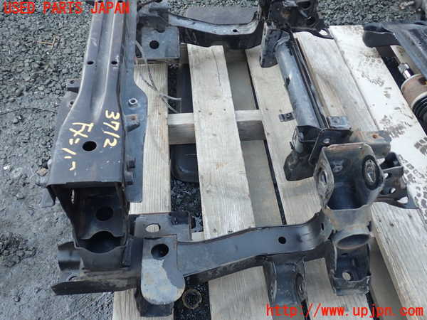 1UPJ-9237125285]パジェロ(V98W)フロントメンバー 中古_2