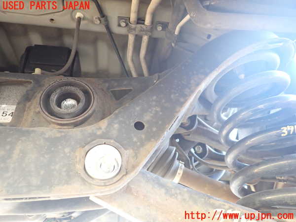 1UPJ-9237125295]パジェロ(V98W)リアメンバー 中古_2