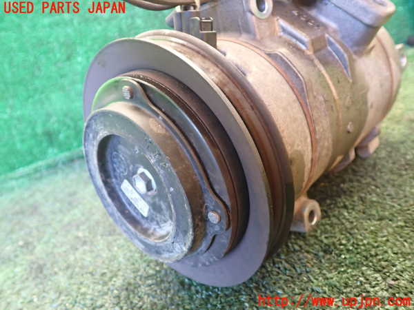 1UPJ-9237126025]パジェロ(V98W)エアコンコンプレッサー 中古_3
