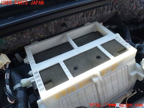 1UPJ-9237126081]パジェロ(V98W)エバポレーター1(フロント) 中古_2