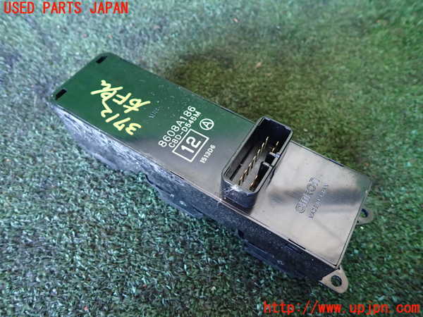 1UPJ-9237126240]パジェロ(V98W)右前パワーウィンドウスイッチ 中古_2