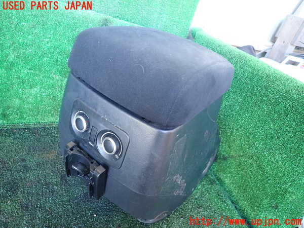 1UPJ-9237127540]パジェロ(V98W)センターコンソール 中古_3