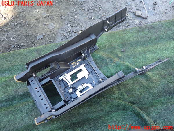 1UPJ-9237127549]パジェロ(V98W)コンソール 中古_4