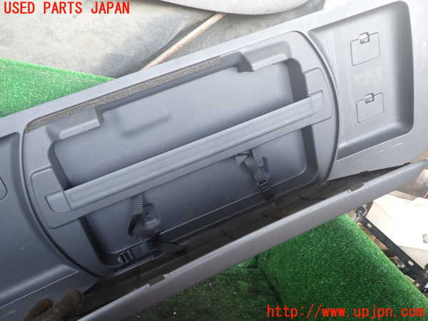 1UPJ-9237121578]パジェロ(V98W)バックドア内張り 中古_3
