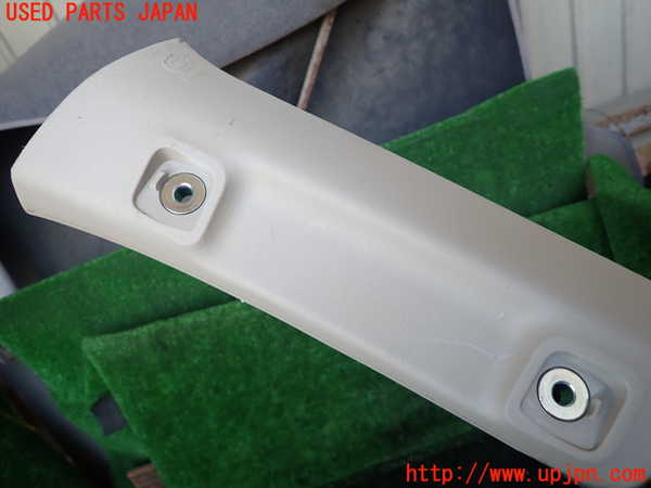 1UPJ-9237127660]パジェロ(V98W)左フロントピラートリム 中古_2