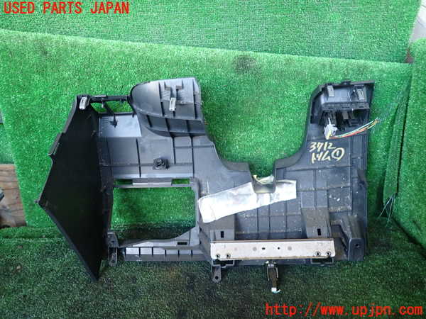 1UPJ-9237127691]パジェロ(V98W)内装トリム類1 中古_5