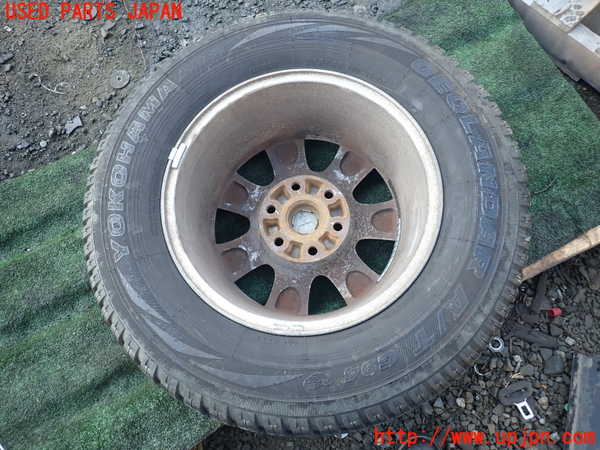 1UPJ-9237129036]パジェロ(V98W)タイヤ　ホイール　1本① 265/65R17 中古_3