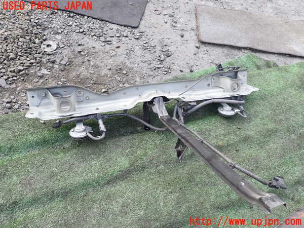 1UPJ-9237131040]ヴォクシー(ノア)(ZRR80W)アッパーコアサポート 中古_3