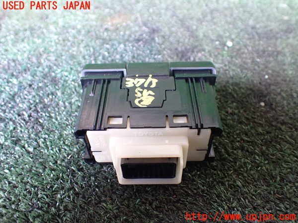 1UPJ-9237136307]ヴォクシー(ノア)(ZRR80W)スイッチ2 (パワースライドドア) 中古_2