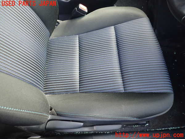 1UPJ-9237137035]ヴォクシー(ノア)(ZRR80W)運転席シート 中古_3