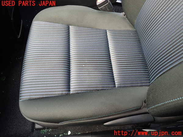 1UPJ-9237137065]ヴォクシー(ノア)(ZRR80W)助手席シート 中古_3