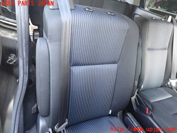 1UPJ-9237137145]ヴォクシー(ノア)(ZRR80W)右2列目シート 中古_2