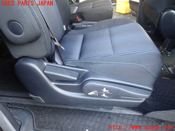 1UPJ-9237137145]ヴォクシー(ノア)(ZRR80W)右2列目シート 中古_4