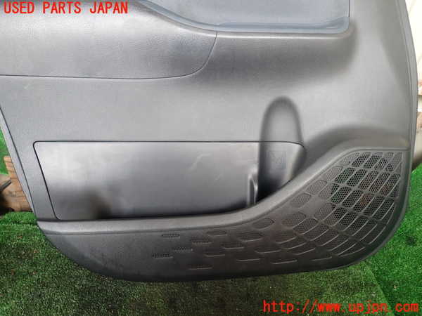 1UPJ-9237131264]ヴォクシー(ノア)(ZRR80W)左前ドア内張り 中古_3