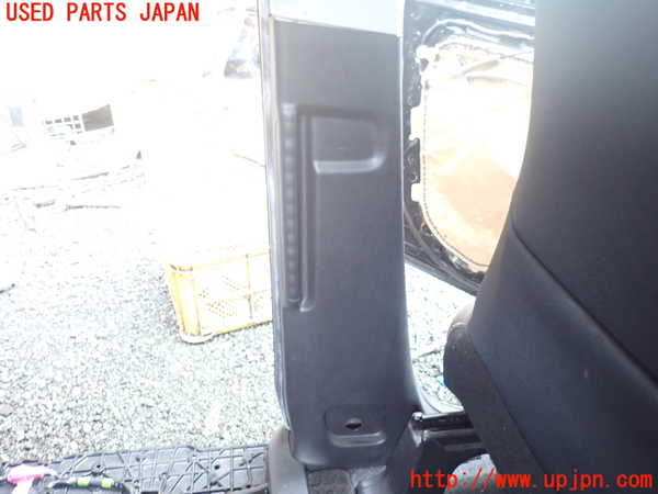 1UPJ-9237137670]ヴォクシー(ノア)(ZRR80W)左センターピラートリム 中古_3