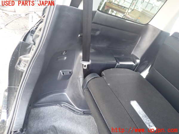 1UPJ-9237137680]ヴォクシー(ノア)(ZRR80W)左リアピラートリム 中古_4