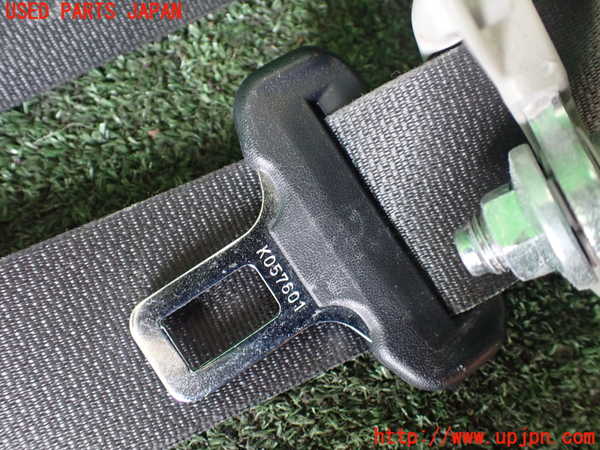 1UPJ-9237137045]ヴォクシー(ノア)(ZRR80W)運転席シートベルト 中古_2