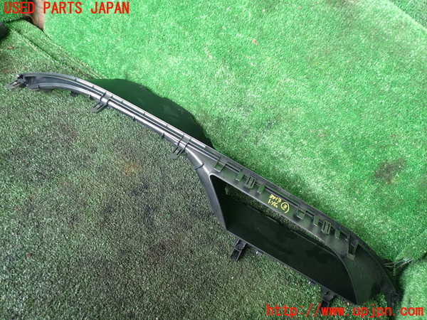 1UPJ-9237137693]ヴォクシー(ノア)(ZRR80W)内装トリム類3 中古_2