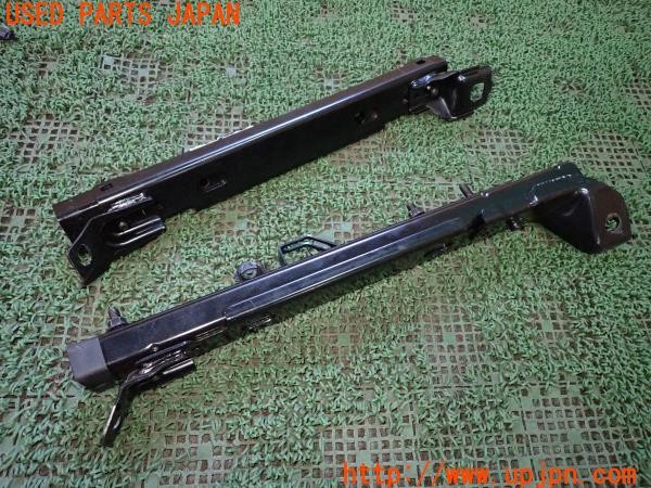 3UPJ=9237140612]インプレッサ WRX-STI スペックC(GRB B型)純正オプション用 RECARO レカロ 運転席シートレール ジャンク_4