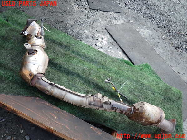 1UPJ-9237142661]インプレッサ WRX-STi(GRB)触媒1 中古_3