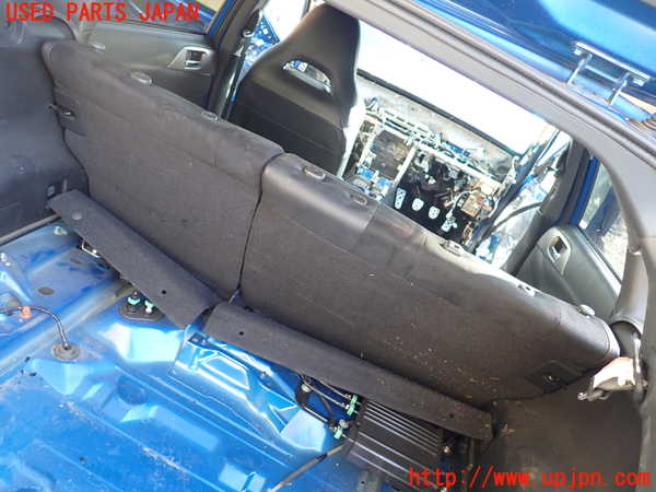 1UPJ-9237147385]インプレッサ WRX-STi(GRB)リアシート 中古_4