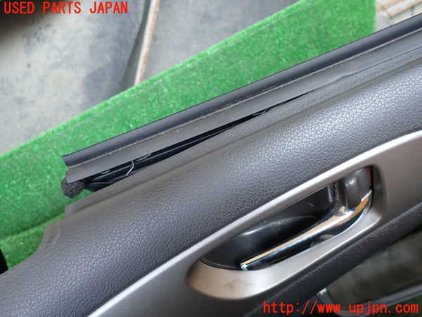 1UPJ-9237141234]インプレッサ WRX-STi(GRB)右前ドア内張り ジャンク_2