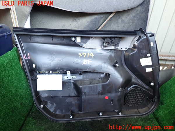 1UPJ-9237141234]インプレッサ WRX-STi(GRB)右前ドア内張り ジャンク_5