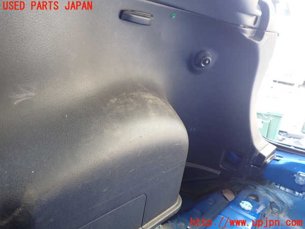 1UPJ-9237147675]インプレッサ WRX-STi(GRB)右リアピラートリム 中古_4