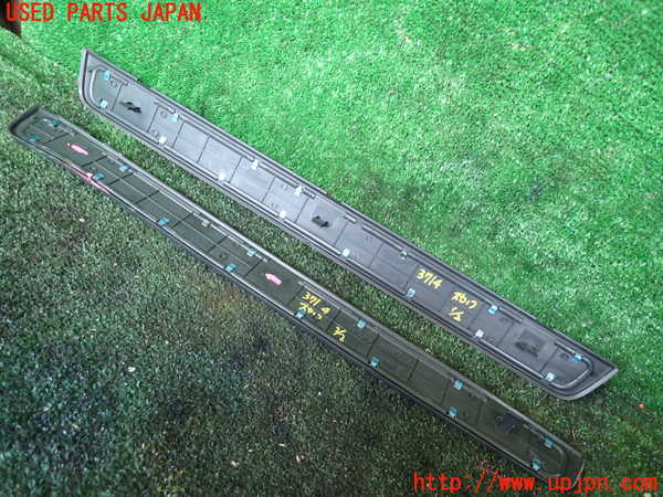 1UPJ-9237147740]インプレッサ WRX-STi(GRB)スカッフプレート 中古_2