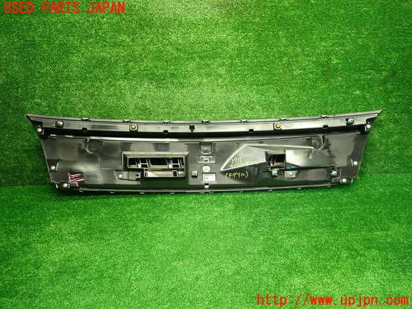 1UPJ-9237151050]スペーシア カスタム(MK53S)ラジエターグリル 中古_4