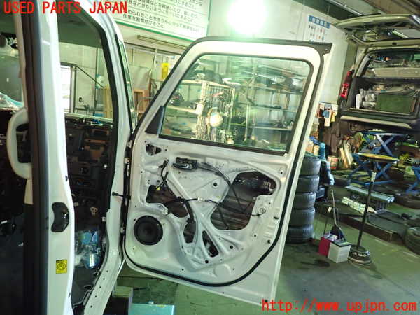 1UPJ-9237151230]スペーシア カスタム(MK53S)右前ドア CENTRAL M2E18 中古_4