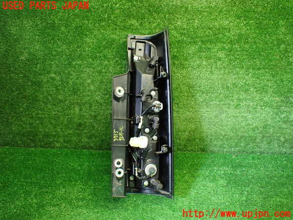 1UPJ-9237151536]スペーシア カスタム(MK53S)左テールランプ 中古_3