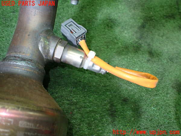 1UPJ-9237152661]スペーシア カスタム(MK53S)触媒1 中古_4