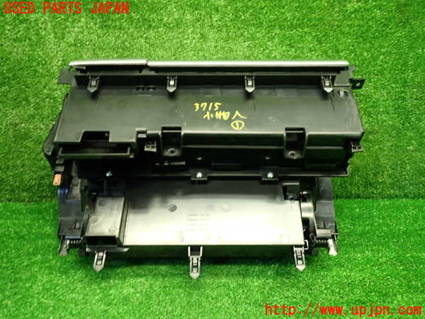 1UPJ-9237157841]スペーシア カスタム(MK53S)小物入れ1 中古_3