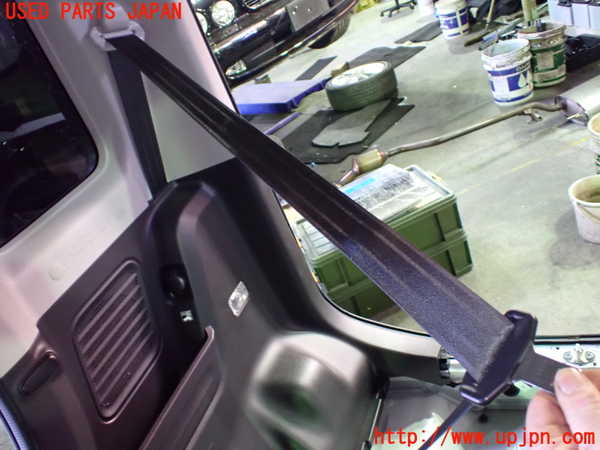 1UPJ-9237157155]スペーシア カスタム(MK53S)右2列目シートベルト 中古_2