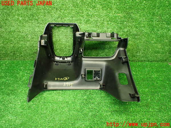 1UPJ-9237157692]スペーシア カスタム(MK53S)内装トリム類2 中古_4